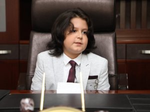 Koltuğa oturdu ilk hedefi Elazığ’ı büyükşehir yapmak oldu