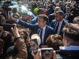 Fransa’da cumhurbaşkanlığı seçiminin galibi Macron oldu