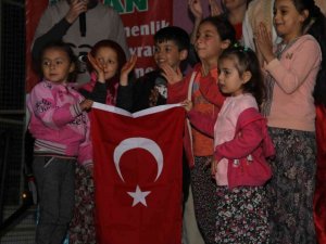 Kuyucak Belediyesi çocukları eğlendirdi