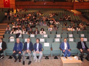 Aydın, Denizli ve Muğla’nın Tıp öğrencileri Genetik sempozyumunda buluştu