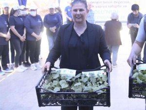 Aydın Büyükşehir Belediyesi Ata tohumlarını vatandaşlarla buluşturdu
