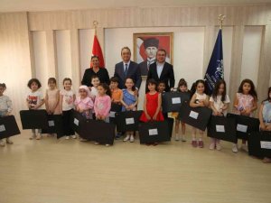 Büyükşehir Belediyesi’nin 23 Nisan Yarışması’nın ödülleri verildi