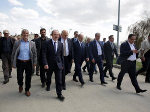 Çalışma ve Sosyal Güvenlik Bakanı Bilgin baba ocağında ziyaretlerde bulundu