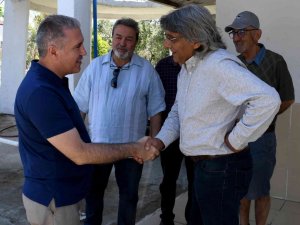 Kuşadası Belediyesi yöneticileri kenti karış karış dolaşıyor