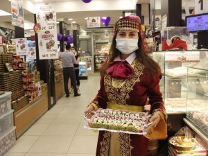 Tuğba Kuruyemiş, geleneksel bayram hazırlıklarını tamamladı