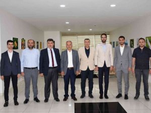 Başkan Özcan’dan kayısı üreticilerine destek çağrısı