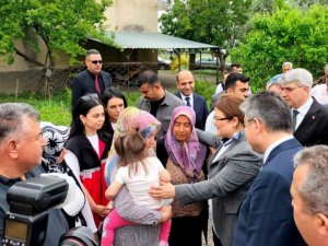 Bakan Yanık, şehit Yusuf Avan’ın ailesini ziyaret etti