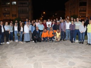 Nazilli Belediyesi son iftar yemeğini Cumhuriyet Mahallesi’nde verdi