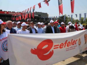 Efeler Belediyesi, 1 Mayıs yürüyüşüne katıldı