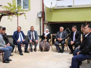 Beyşehir protokolü şehit aileleri ve gazilerle bayramlaştı