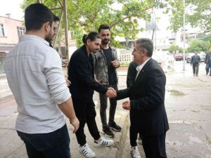 Başkan Erol, vatandaşlarla bayramlaştı