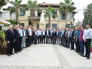 Başkan Bozdoğan, bayramda muhtarların talep ve sorunlarını dinledi