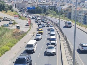 Tatilcilerin bayram dönüş yolculuğu başladı