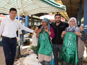 Başkan Özcan’dan annelere anlamlı hediye