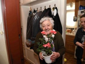 Kadıköy Belediye Başkanı Odabaşı’dan annelere özel sardunya