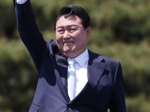 Güney Kore Devlet Başkanı seçilen Yoon Suk Yeol resmen göreve başladı