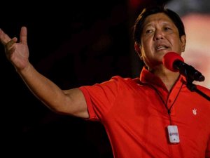 Filipinler’de seçimi eski Devlet Başkanı’nın oğlu Marcos kazandı