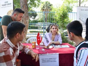 Söke’de Meslek Lisesi öğrencileri, iş insanlarıyla buluştu