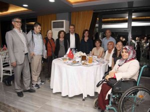Seçer: “Mersin’de kayıt altına alınması gereken özel birey sayısı 200 binlerin üzerinde”