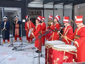 “Özel çocuklardan” oluşan mehter takımı büyük ilgi gördü
