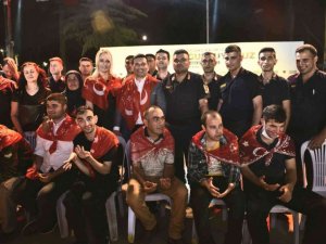 Kepez’de otizmli bireylere özel ‘Asker kına gecesi’