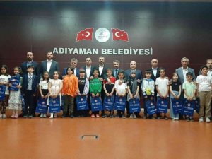 “Aydınlık Yarınlara” kitap okuma yarışmasının ödül töreni düzenlendi