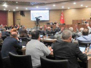 Belediyede 4 müdürlüğe atama