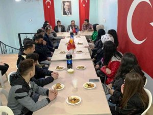 Başkan Doğan, gençlerle bir araya geldi