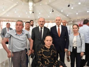 Vali Karadeniz Saruhanlı’da muhtarlar, STK’lar ve vatandaşlarla buluştu