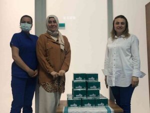 MÜSİAD Karabük Şubesinden hastaneye seccade desteği