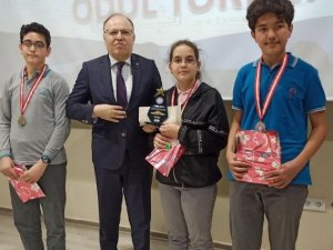 Devrek’te “Zonguldak Çözüyor “ bilgi yarışması