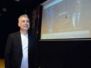 Görme engelli vatandaşın komedi gösterisi kahkaha tufanı estirdi