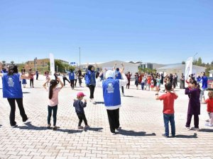 Elazığ Gençlik Merkezi, Ahıska Türklerini yalnız bırakmadı