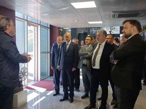 Bakan Yardımcısı Dönmez ve beraberinki heyet Maden Müzesi’ni gezdi