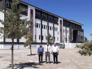 Samsat’ta öğrenciler konteyner sınıflarından kurtuldu