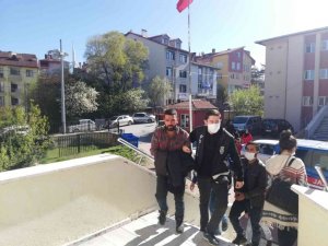 Hurda çalarken yakalanan 2 şüpheli tutuklandı