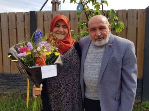Gurbetçi çiftin evlilik yıl dönümlerini Roermond Belediyesi unutmadı