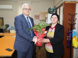 Burhaniye’ de Başkan Deveciler, engellileri yalnız bırakmadı
