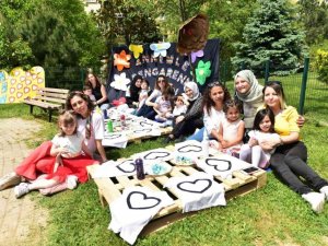 Anneler ve çocukları buluştu