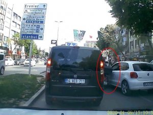 Önce çarptı sonra yoluna devam etti