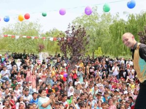 Şanlıurfa’da yetim çocuklar gönüllerince eğlendi