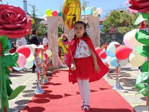 Minikler bu kez “Kahraman” oldu