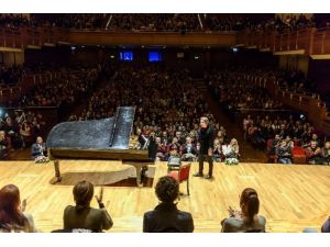 İzmir’de Fazıl Say Rüzgarı