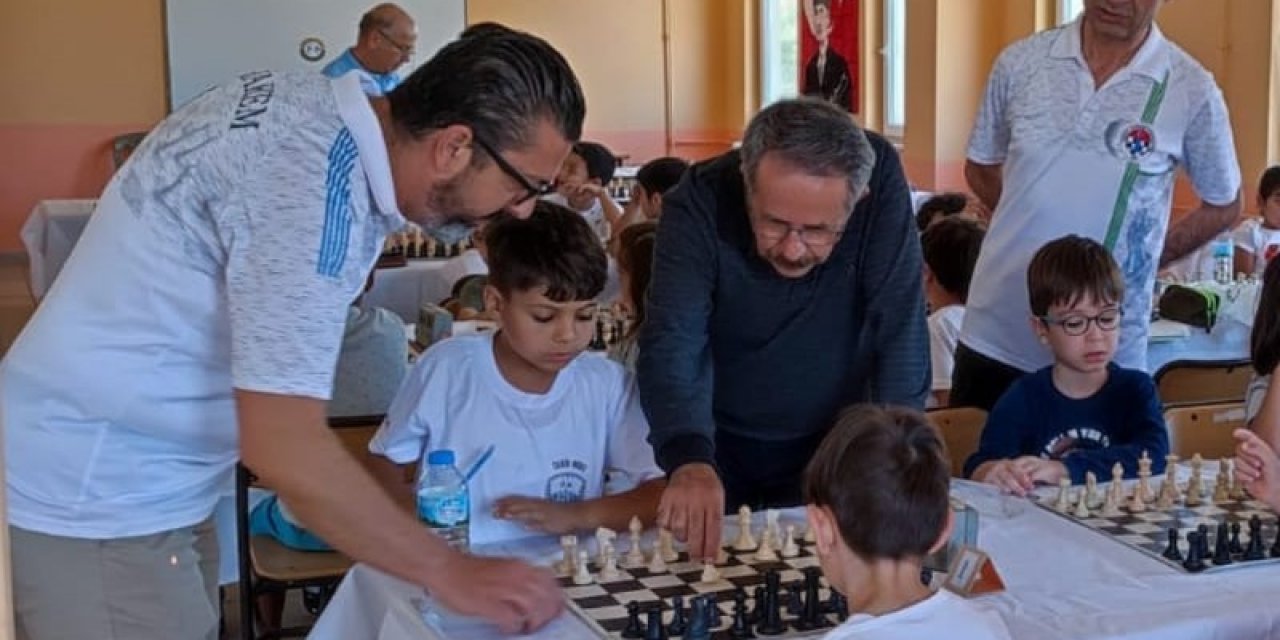 Köyceğiz’de 19 Mayıs Satranç Turnuvası ödül töreni ile tamamlandı