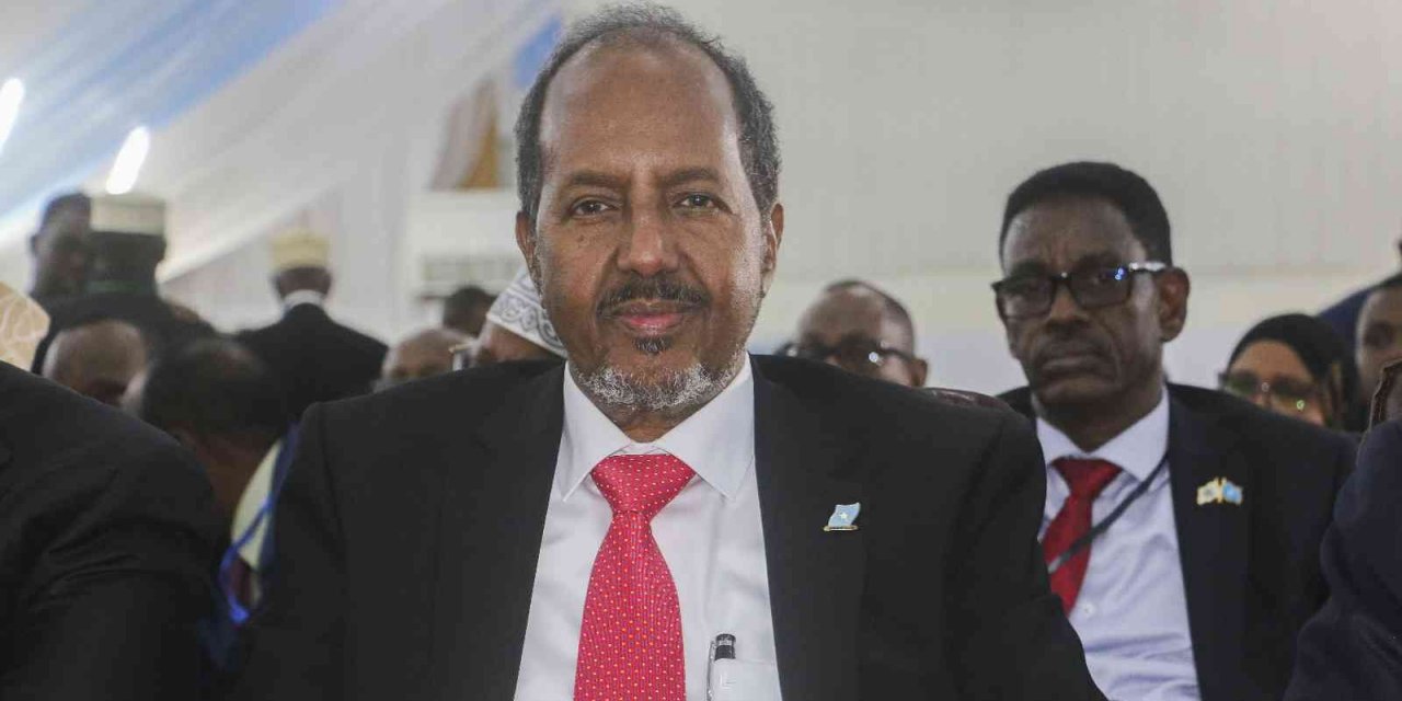 Somali’nin eski Cumhurbaşkanı Hasan Şeyh Mahmud 214 oyla yeniden cumhurbaşkanı seçildi