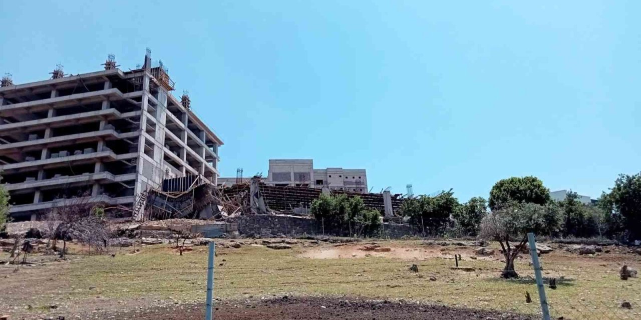 Kolonlar patladı, inşaat çöktü: 1’i ağır 3 yaralı