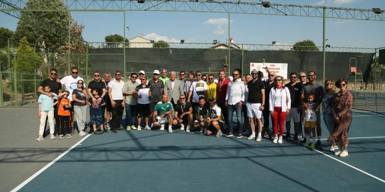 Efeler’de İncir Cup Tenis Turnuvası sona erdi