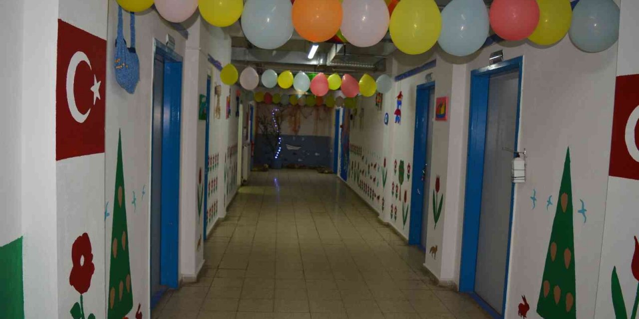 ‘Sevgi Yolu’ Halk Eğitim Merkezine renk kattı