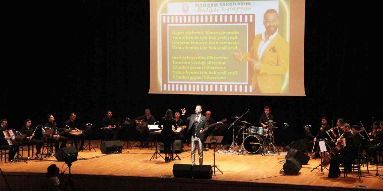 Yeşilçam şarkıları ile nostaljik gece