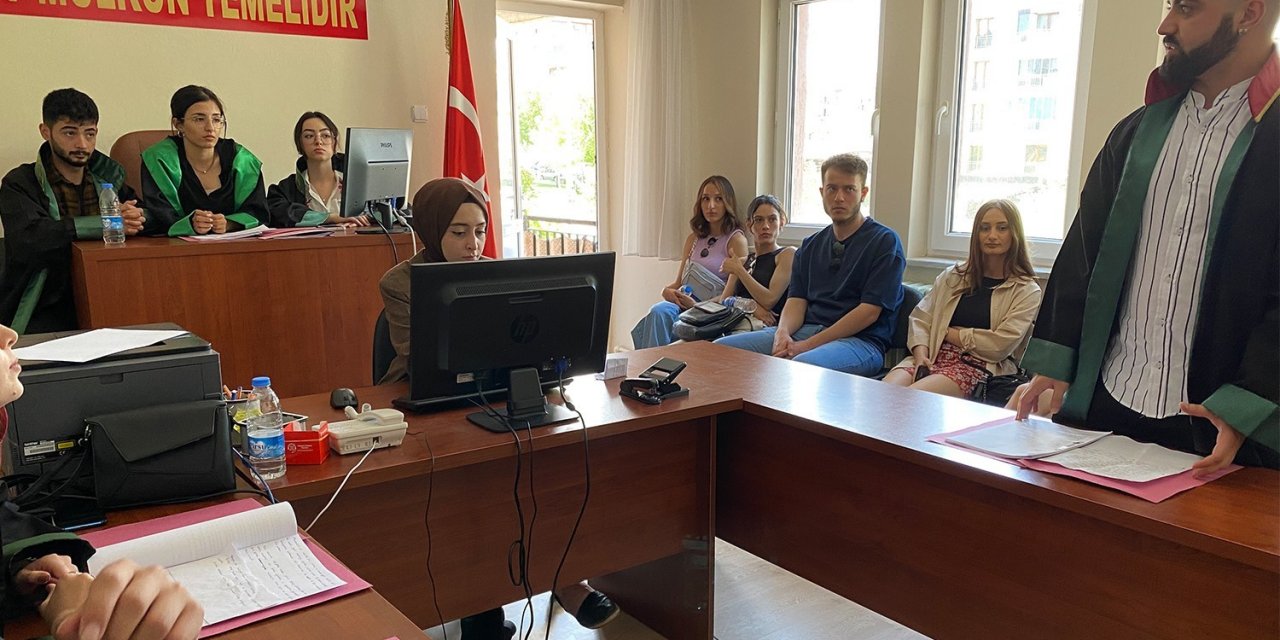 Hukuk Fakültesi öğrencileri Denizli Adliyesi’nde uygulamalı eğitim görüyor